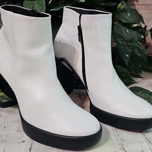 Ecco Runway Inspired Shape Sculpted Motion 75 White Ankle Boots 42 - Picture 5 of 16